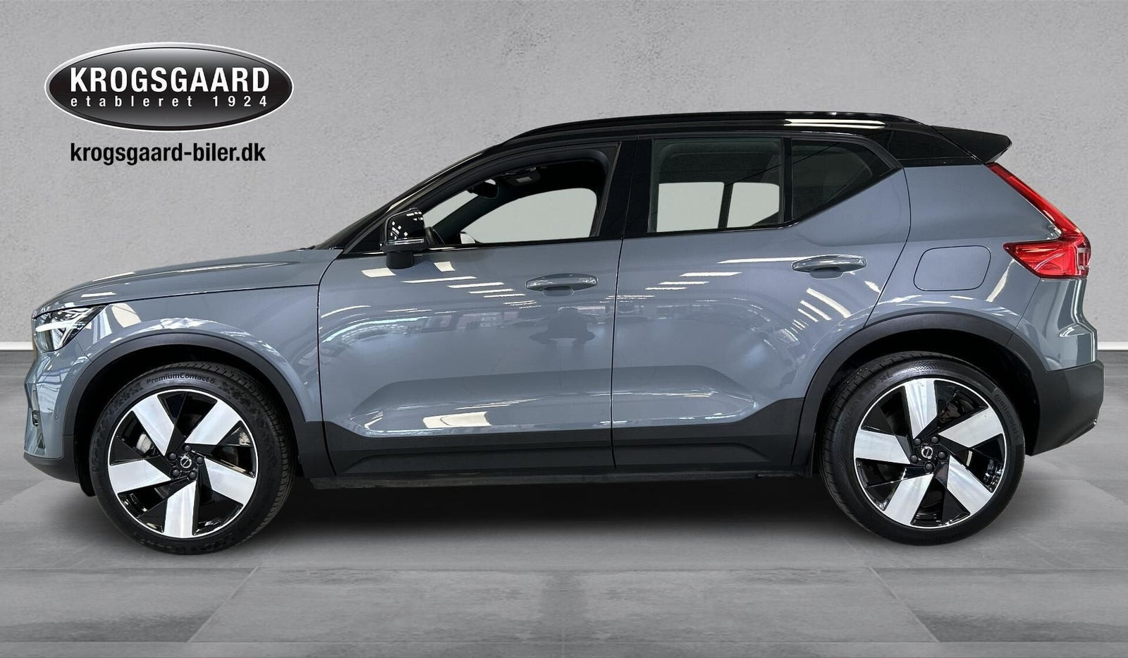 Grå Volvo XC40 fra 2022