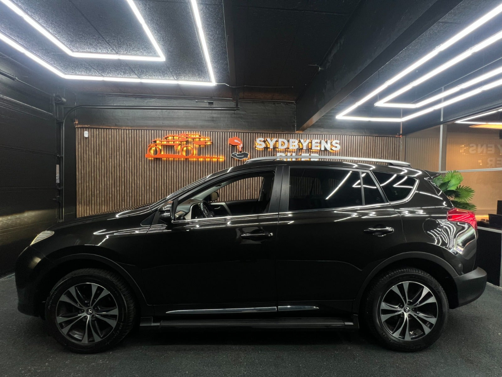 undefined Toyota RAV4 fra 2015