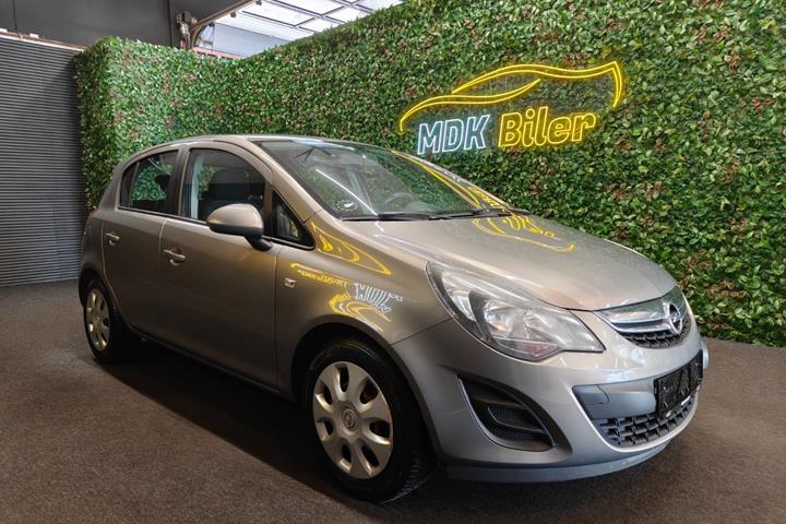 undefined Opel Corsa fra 2014 set udefra