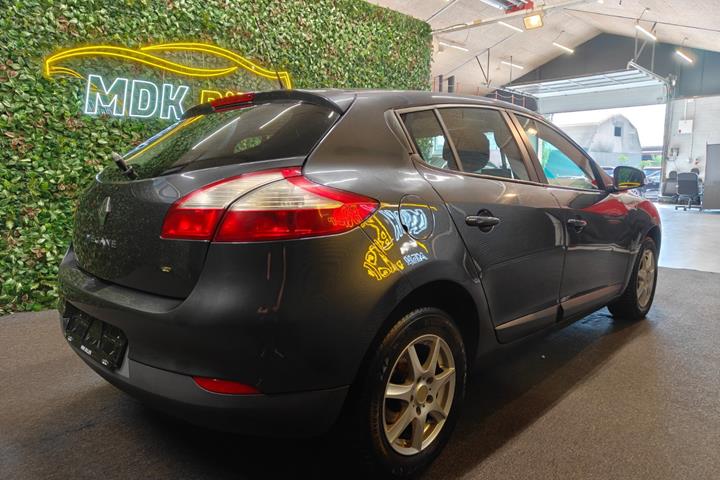 undefined Renault Megane III fra 2011