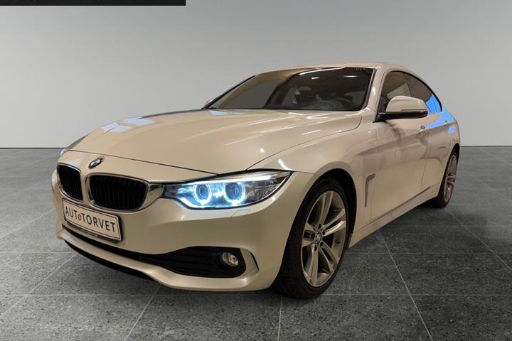 Hvid BMW 420d fra 2017 set udefra