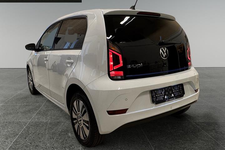 Hvid VW E-UP! fra 2023