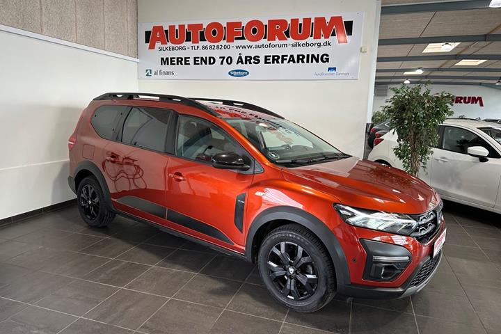 Orange Dacia Jogger fra 2022