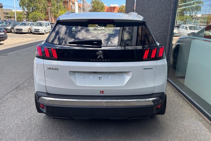 Hvid Peugeot 3008 fra 2021