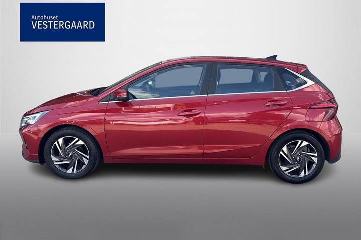 Rød Hyundai i20 fra 2022
