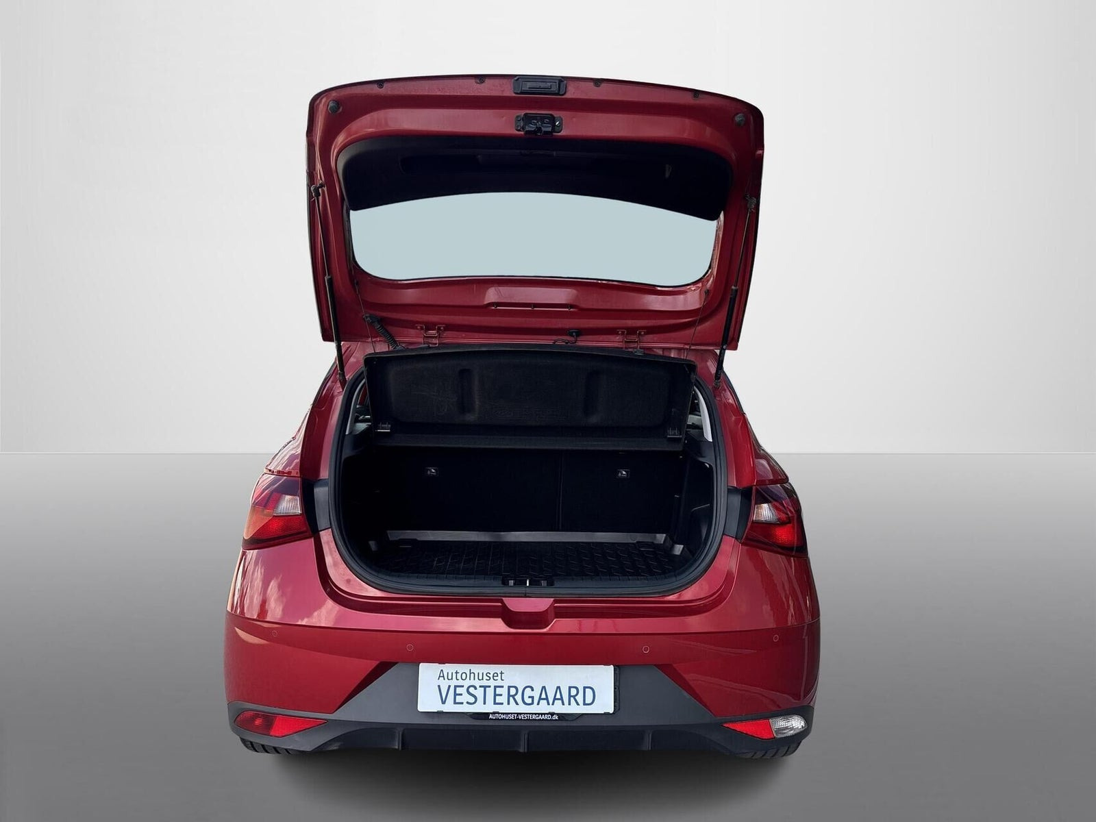 Rød Hyundai i20 fra 2022