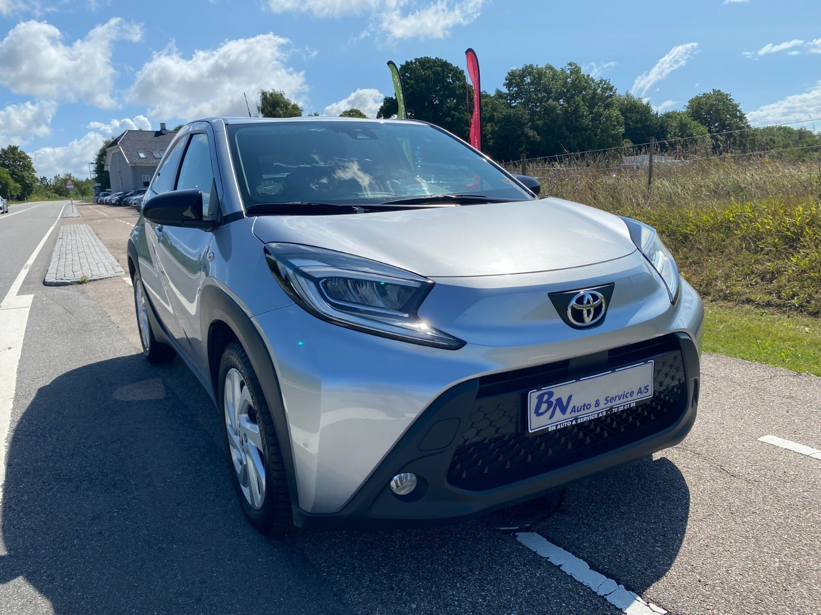 Sølv Toyota Aygo X fra 2022