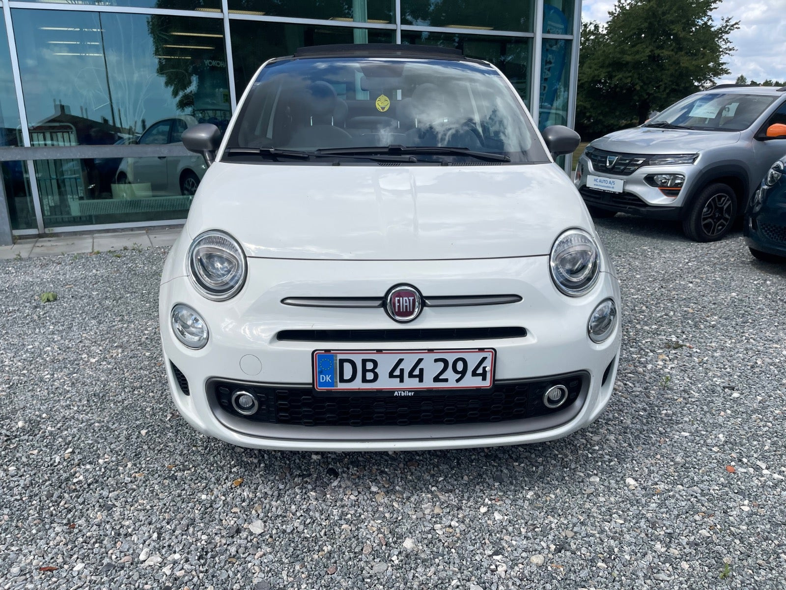 Hvid Fiat 500C fra 2021