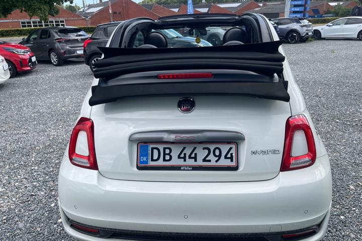 Hvid Fiat 500C fra 2021