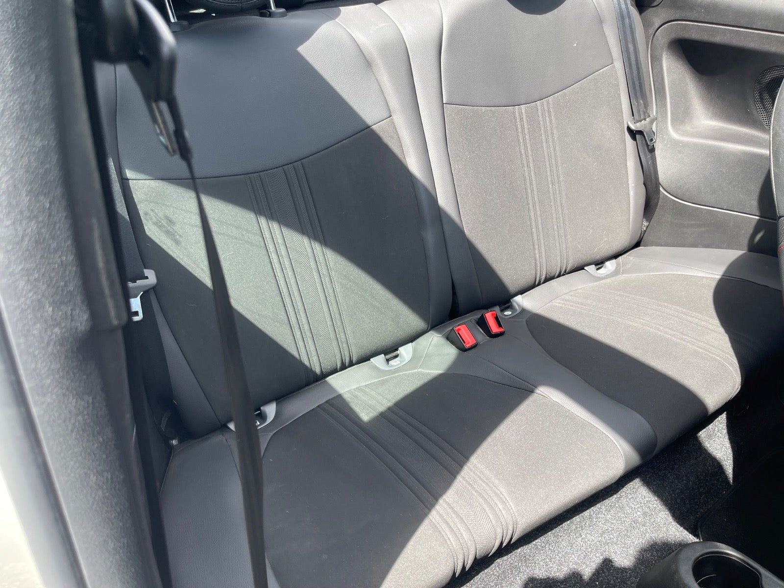 Hvid Fiat 500C fra 2021