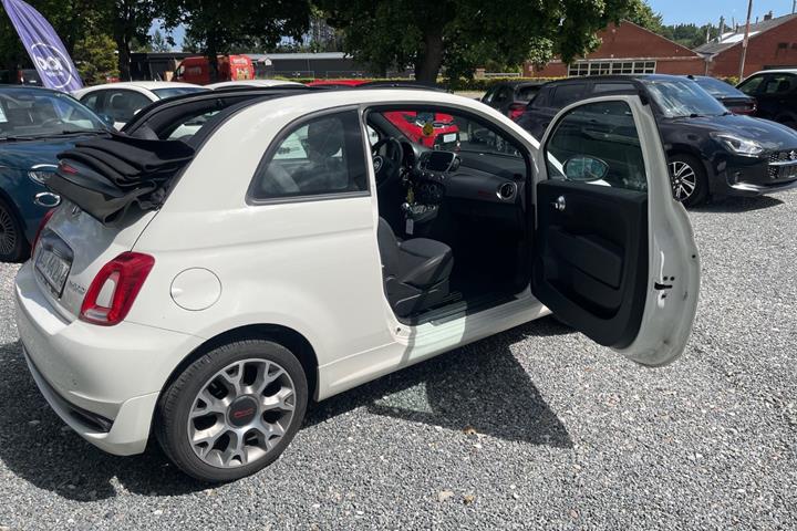 Hvid Fiat 500C fra 2021