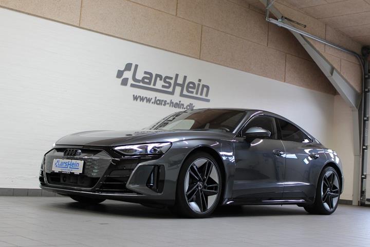 Grå Audi e-tron GT fra 2022