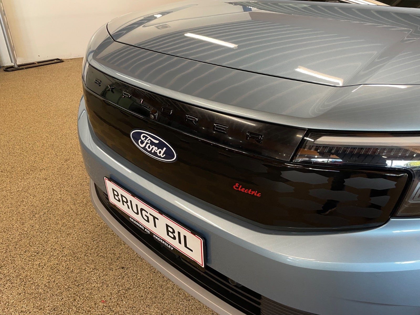 Blå Ford Explorer fra 2025