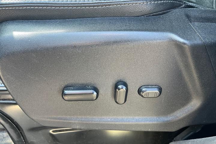 Beige Ford Transit Custom 300 L2 fra 2021