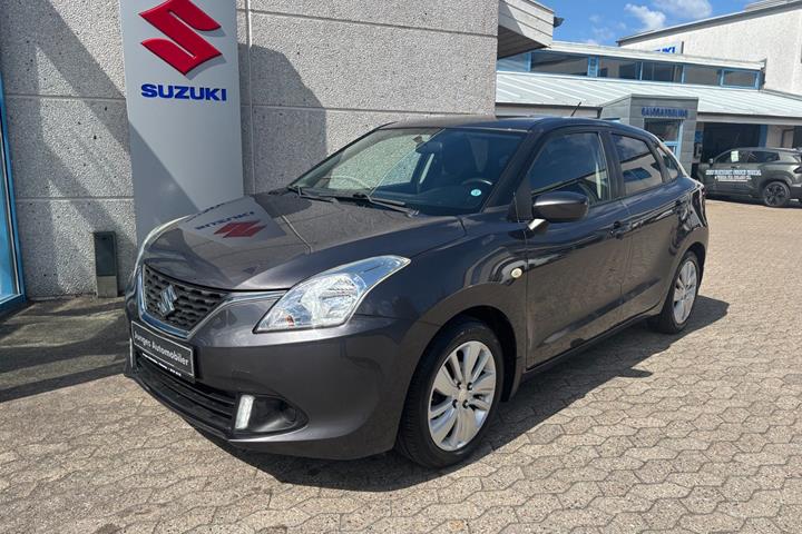 Grå Suzuki Baleno fra 2017