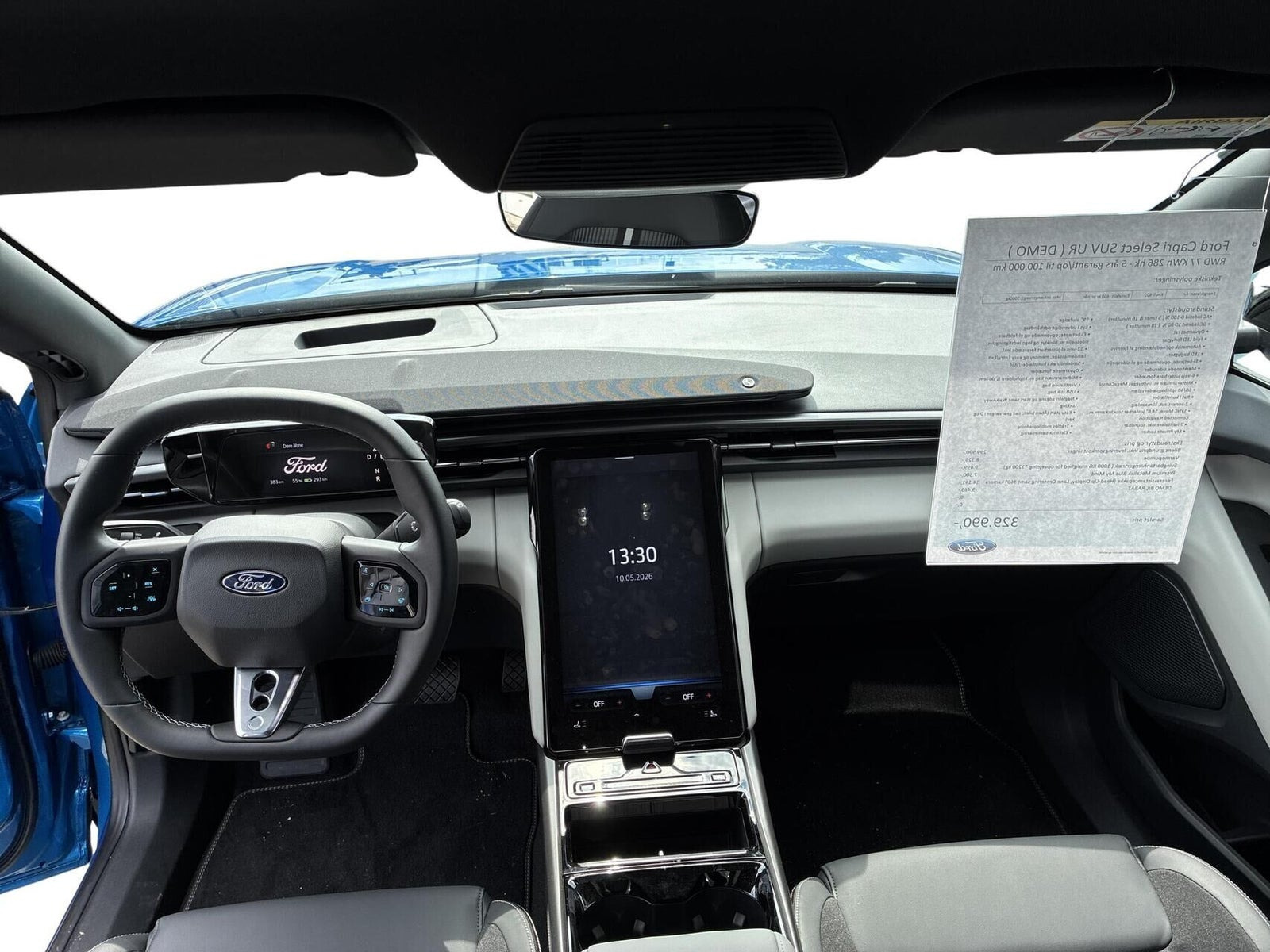 Blå Ford Capri fra 2025