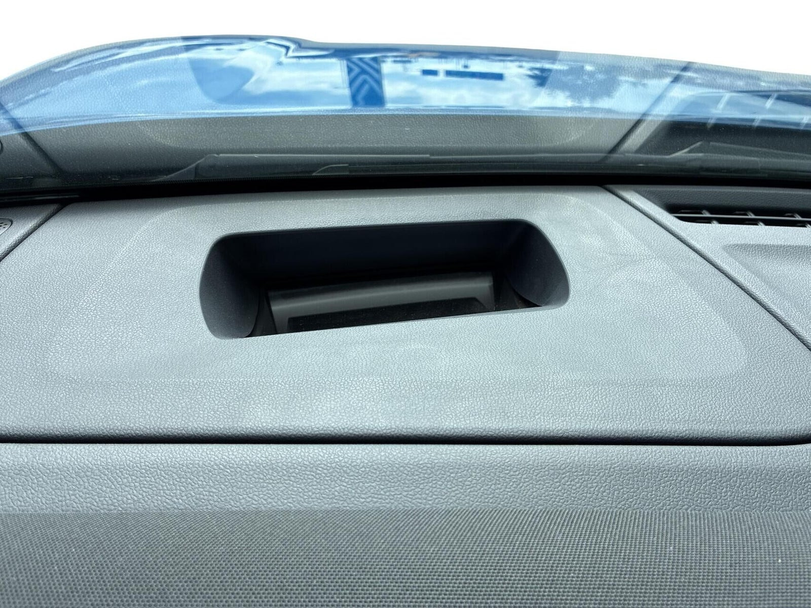 Blå Ford Capri fra 2025