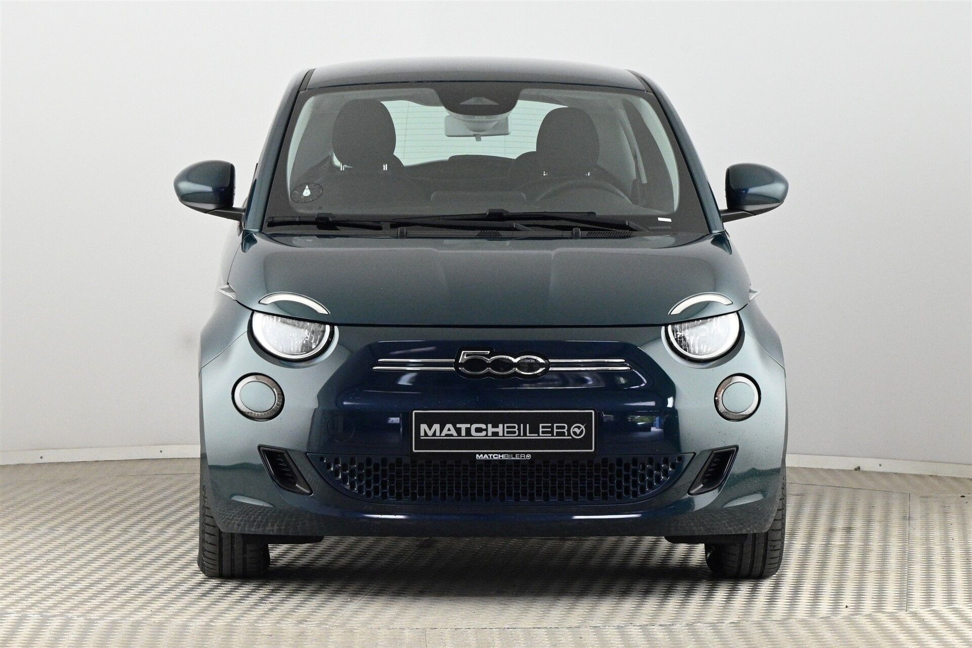 Grøn Fiat 500e fra 2023
