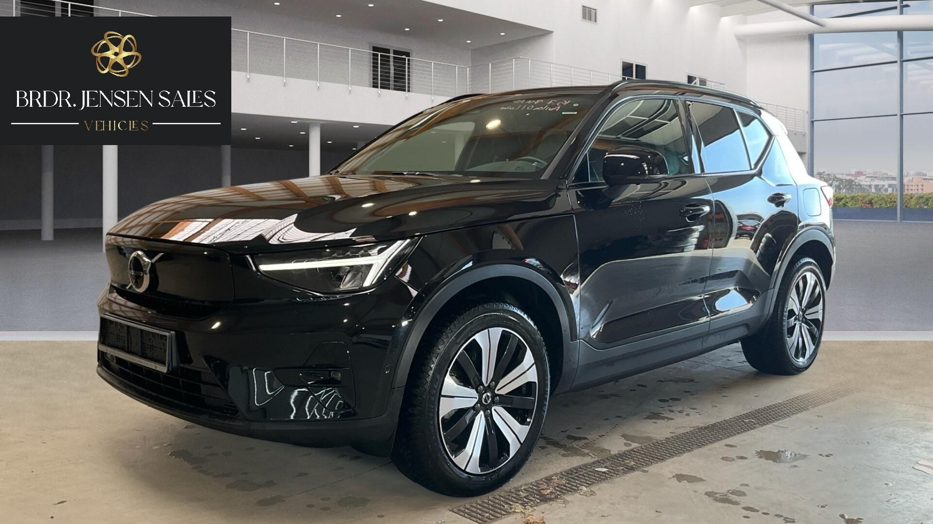 Volvo XC40 Recharge Twin Engine Ultimate AWD 408HK 5d Aut.