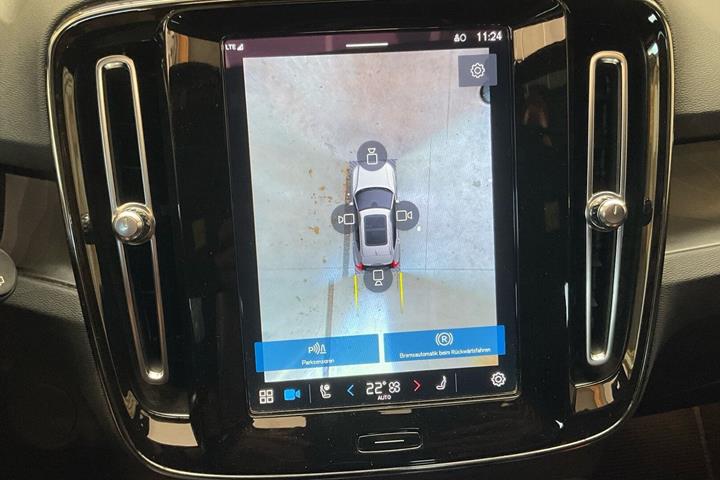 Sort Volvo XC40 fra 2023