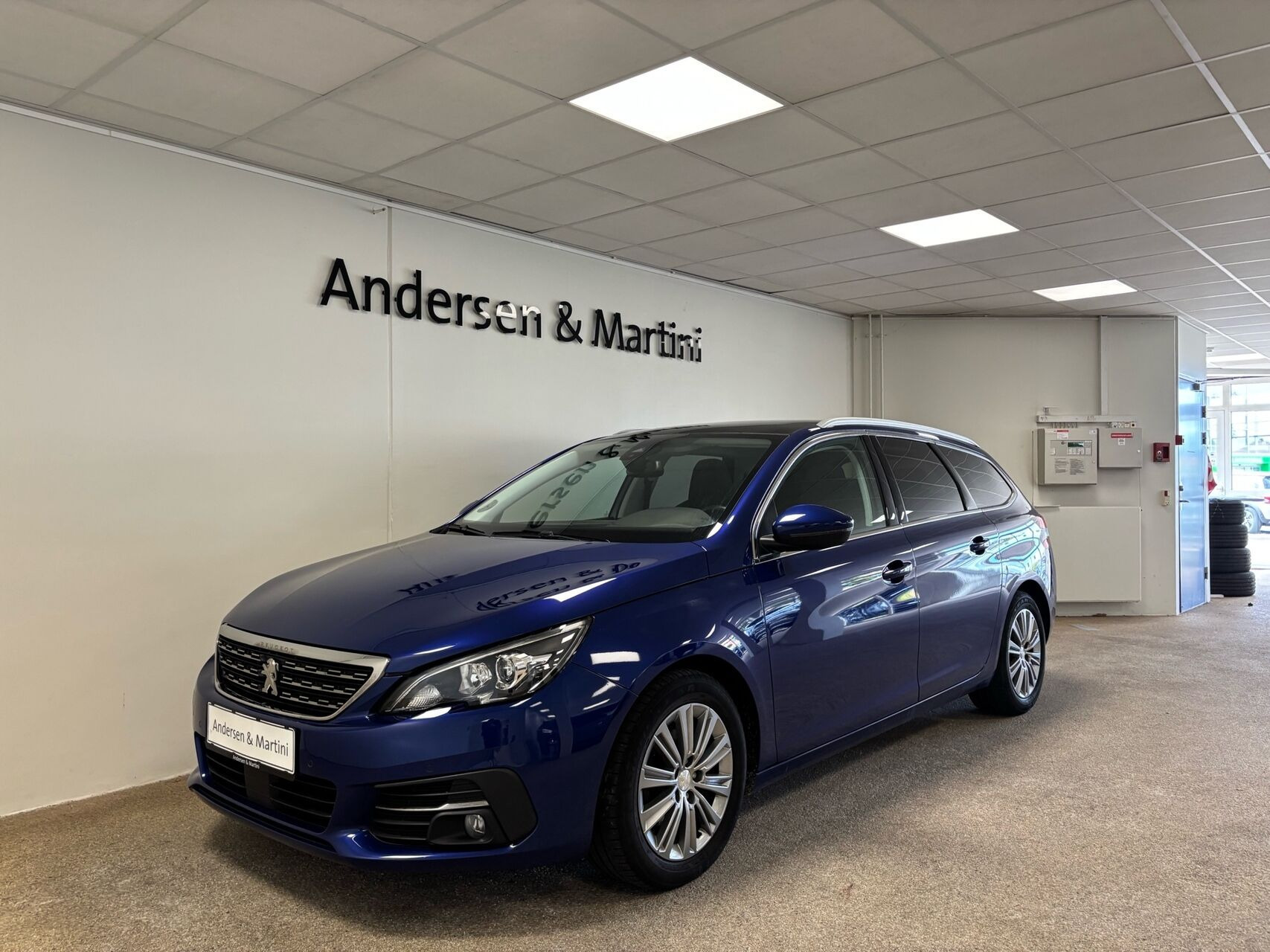Peugeot 308 1,2 SW PureTech Infinity 130HK Stc 6g