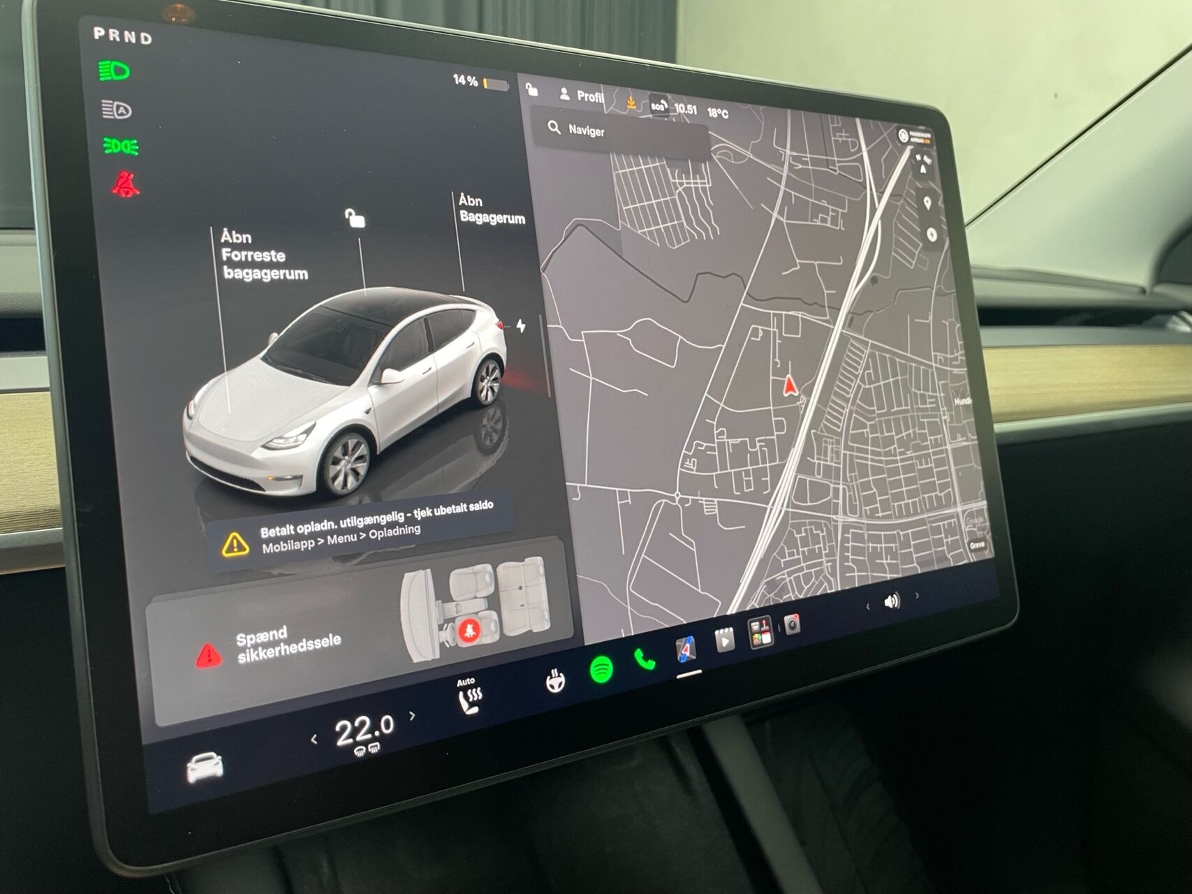 Hvid Tesla Model Y fra 2022