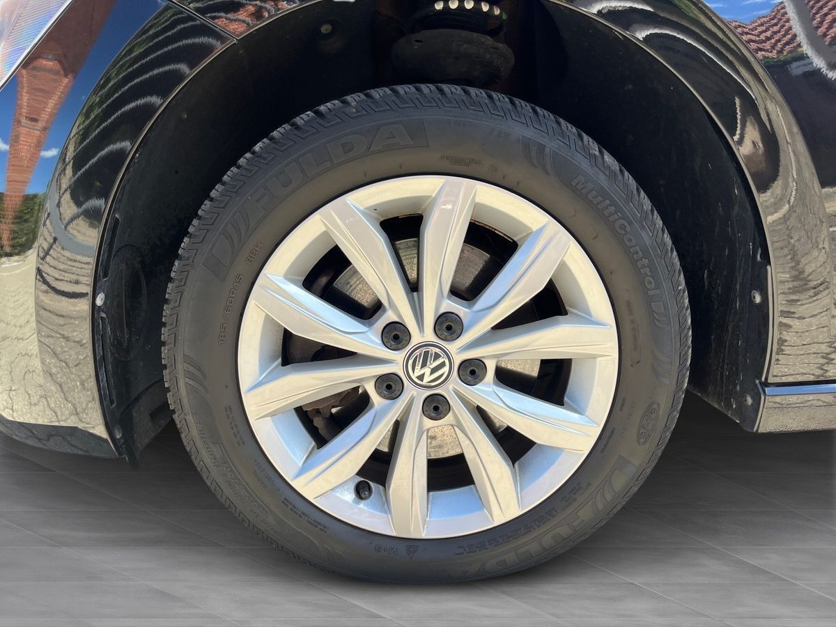 Sort VW Polo fra 2018