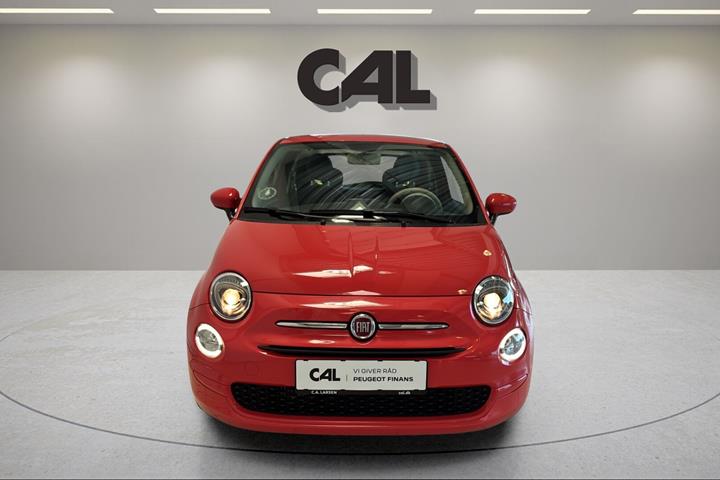 Rød Fiat 500 fra 2016