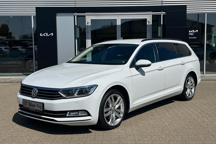 Hvid VW Passat fra 2018