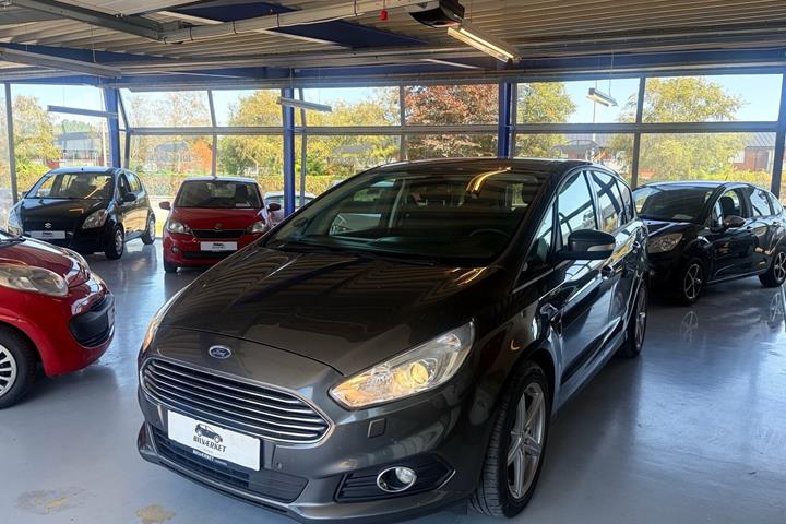 undefined Ford S-MAX fra 2016