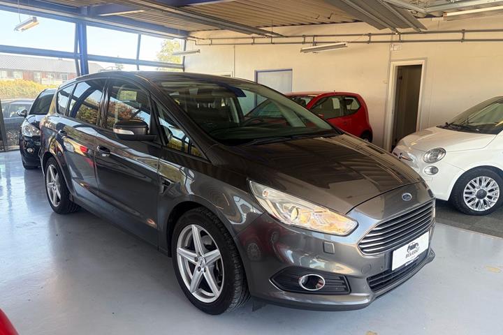 undefined Ford S-MAX fra 2016