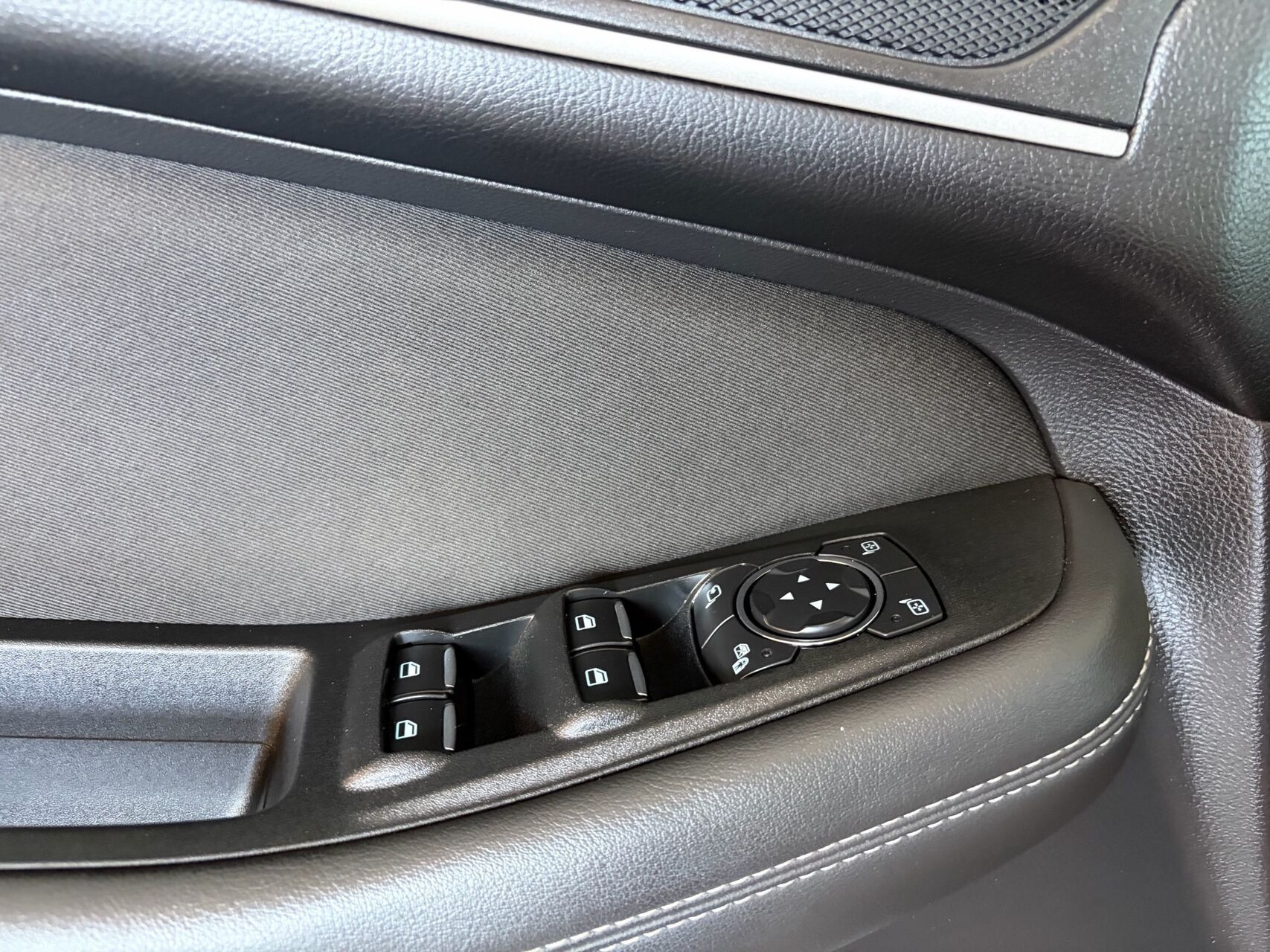 undefined Ford S-MAX fra 2016