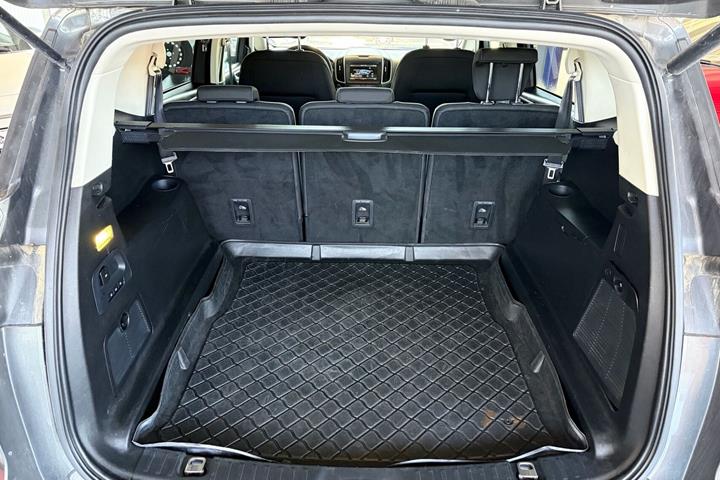 undefined Ford S-MAX fra 2016