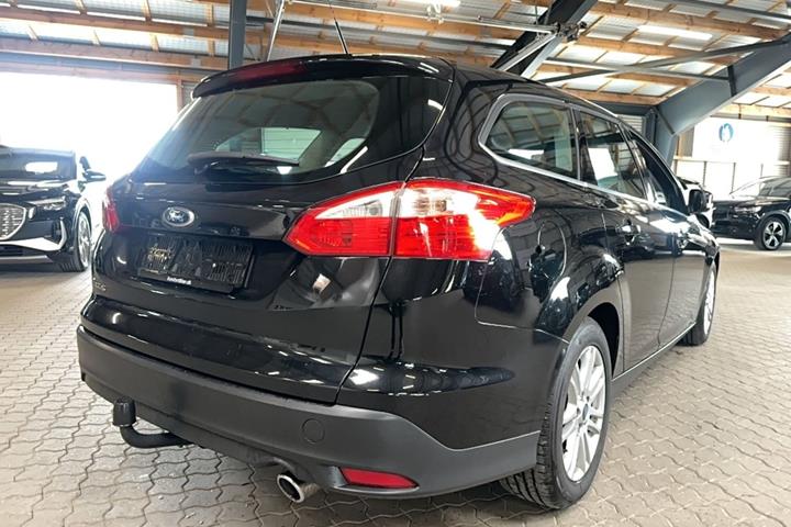 Sort Ford Focus fra 2012