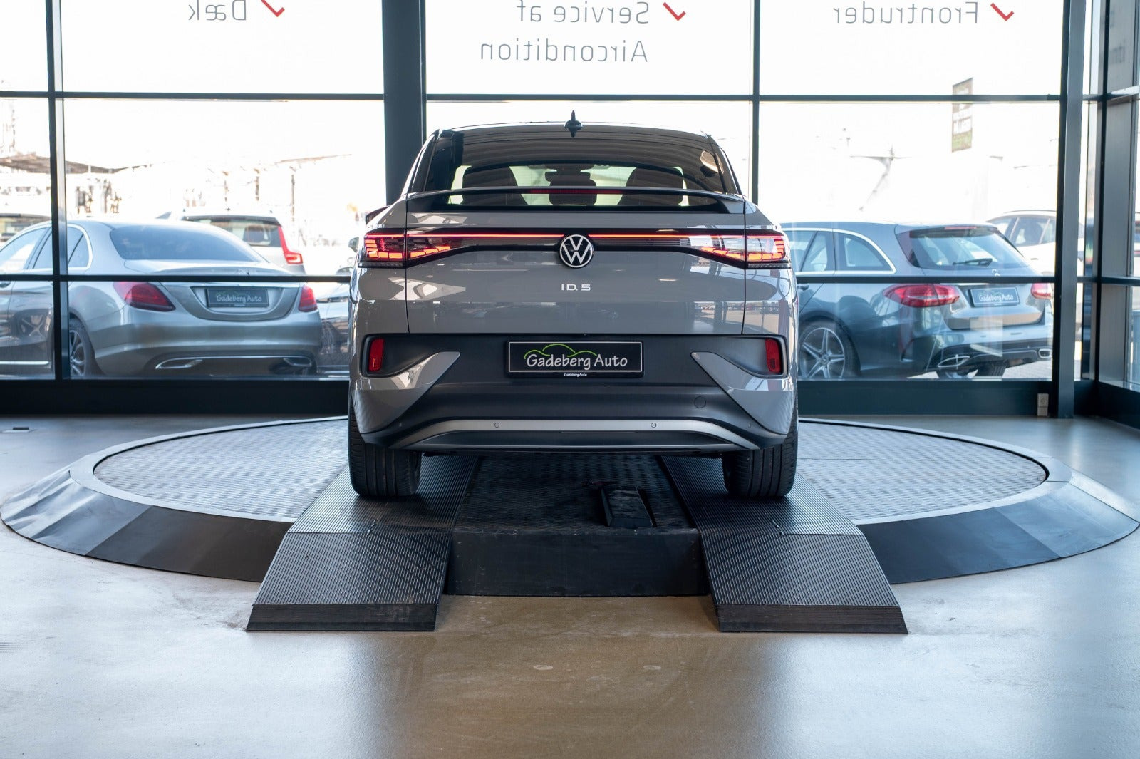 Grå VW ID.5 fra 2023