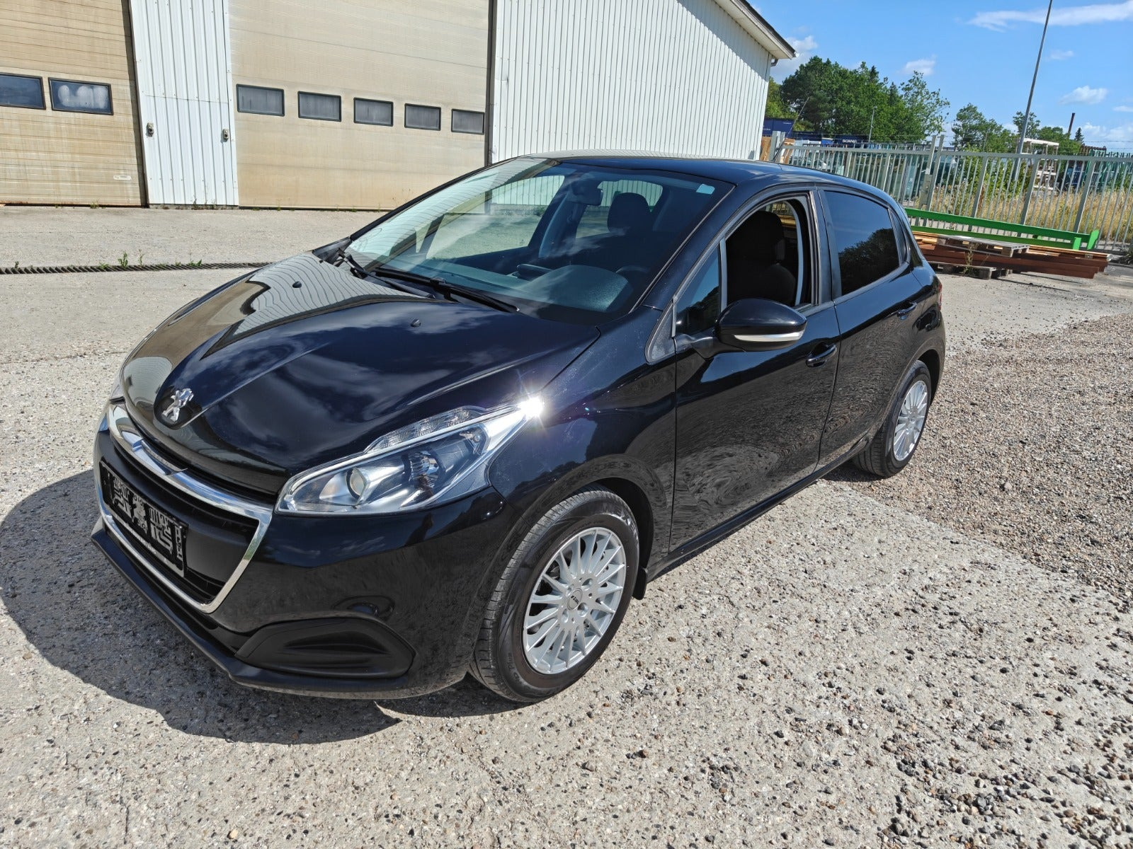 undefined Peugeot 208 fra 2018