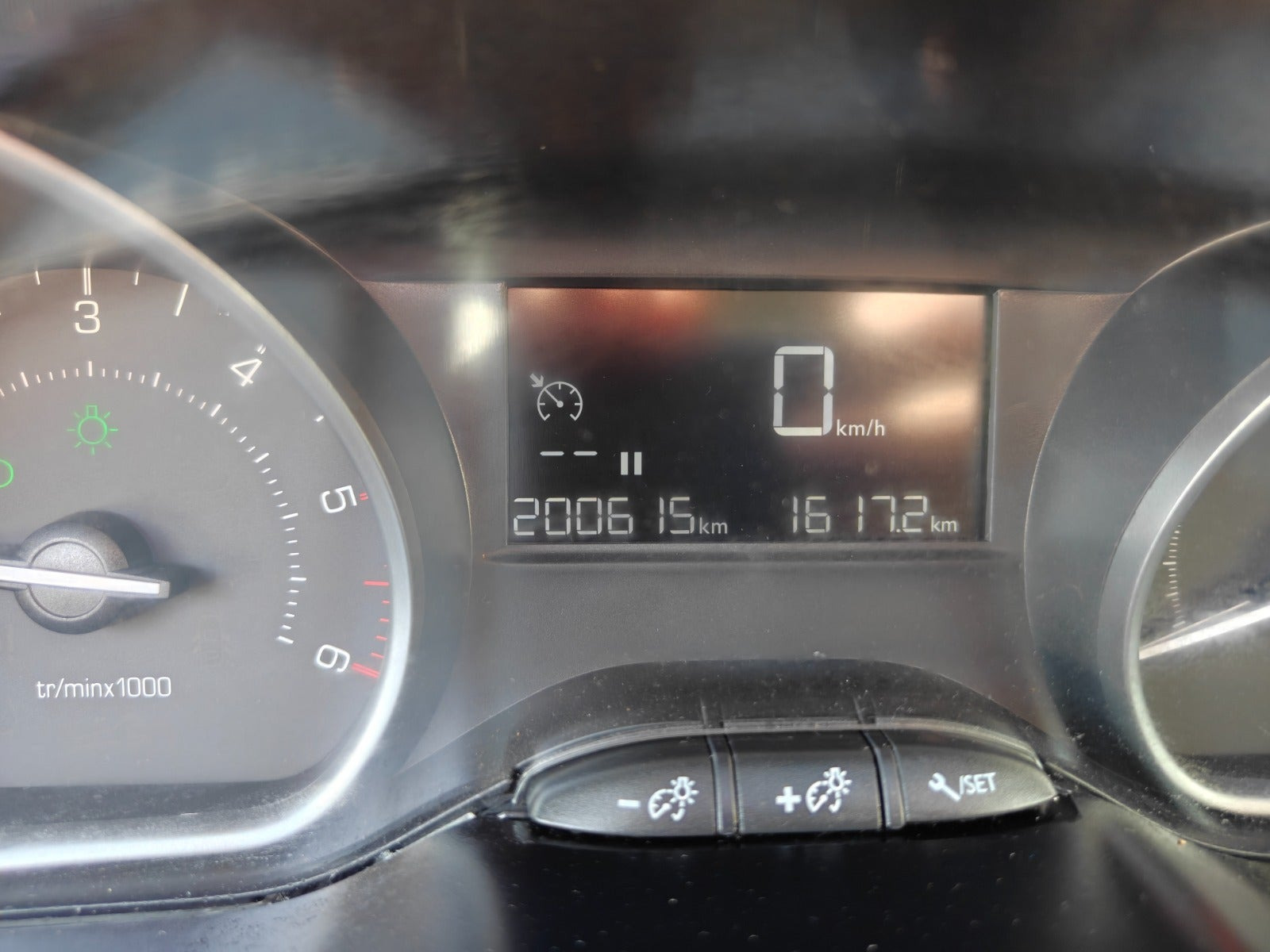 undefined Peugeot 208 fra 2018