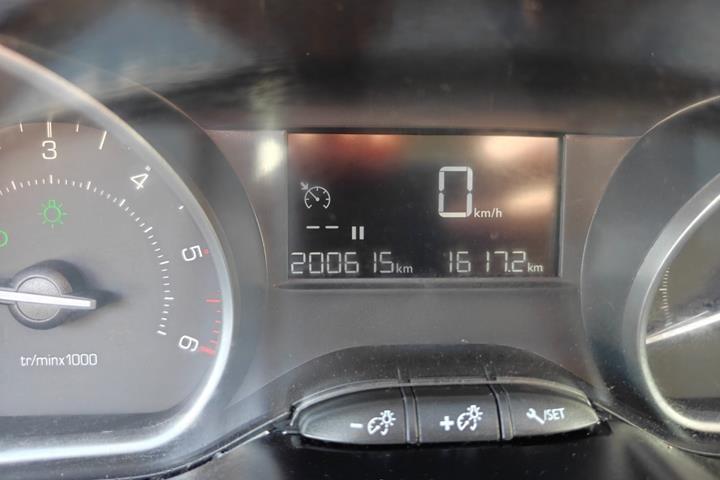 undefined Peugeot 208 fra 2018