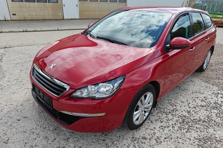Gul Peugeot 308 fra 2016