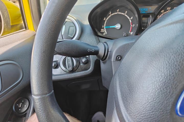 undefined Ford Fiesta fra 2013