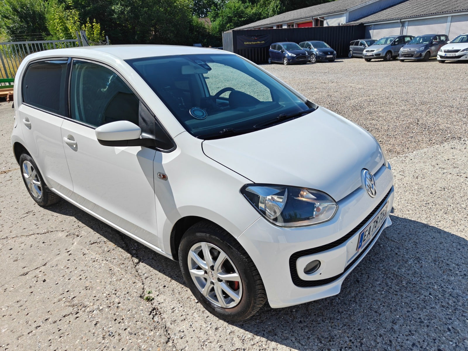 Gul VW UP! fra 2013