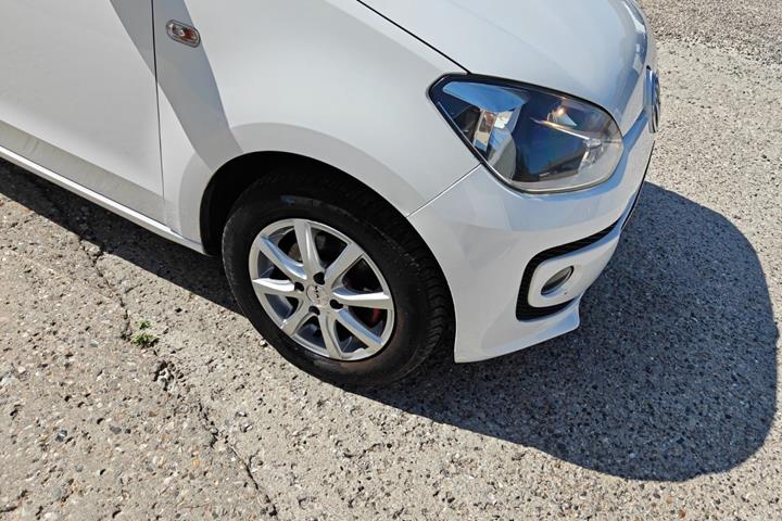 Gul VW UP! fra 2013
