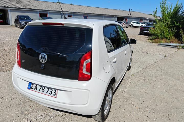 Gul VW UP! fra 2013