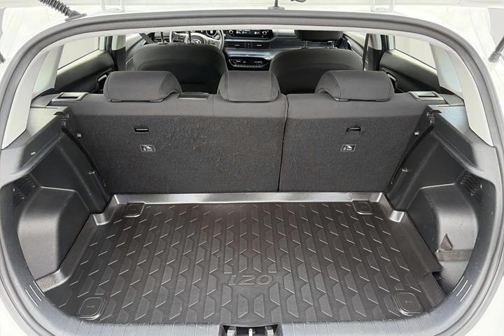 Hvid Hyundai i20 fra 2022