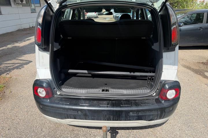 Grøn Citroën C3 Picasso fra 2013