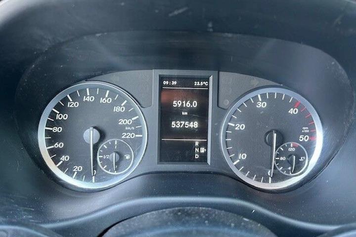 Sort Mercedes Vito 116 fra 2016
