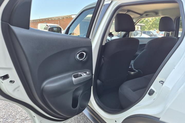 Grøn Nissan Juke fra 2011