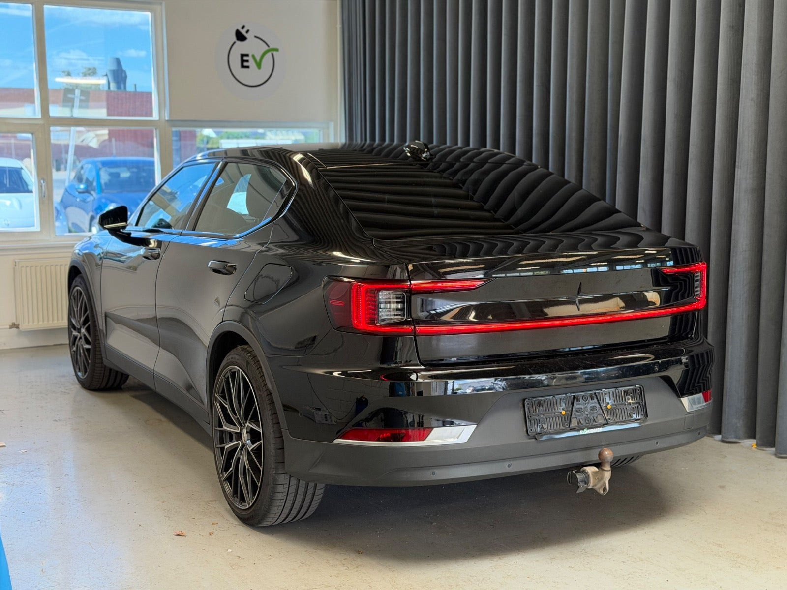 Sort Polestar 2 fra 2021