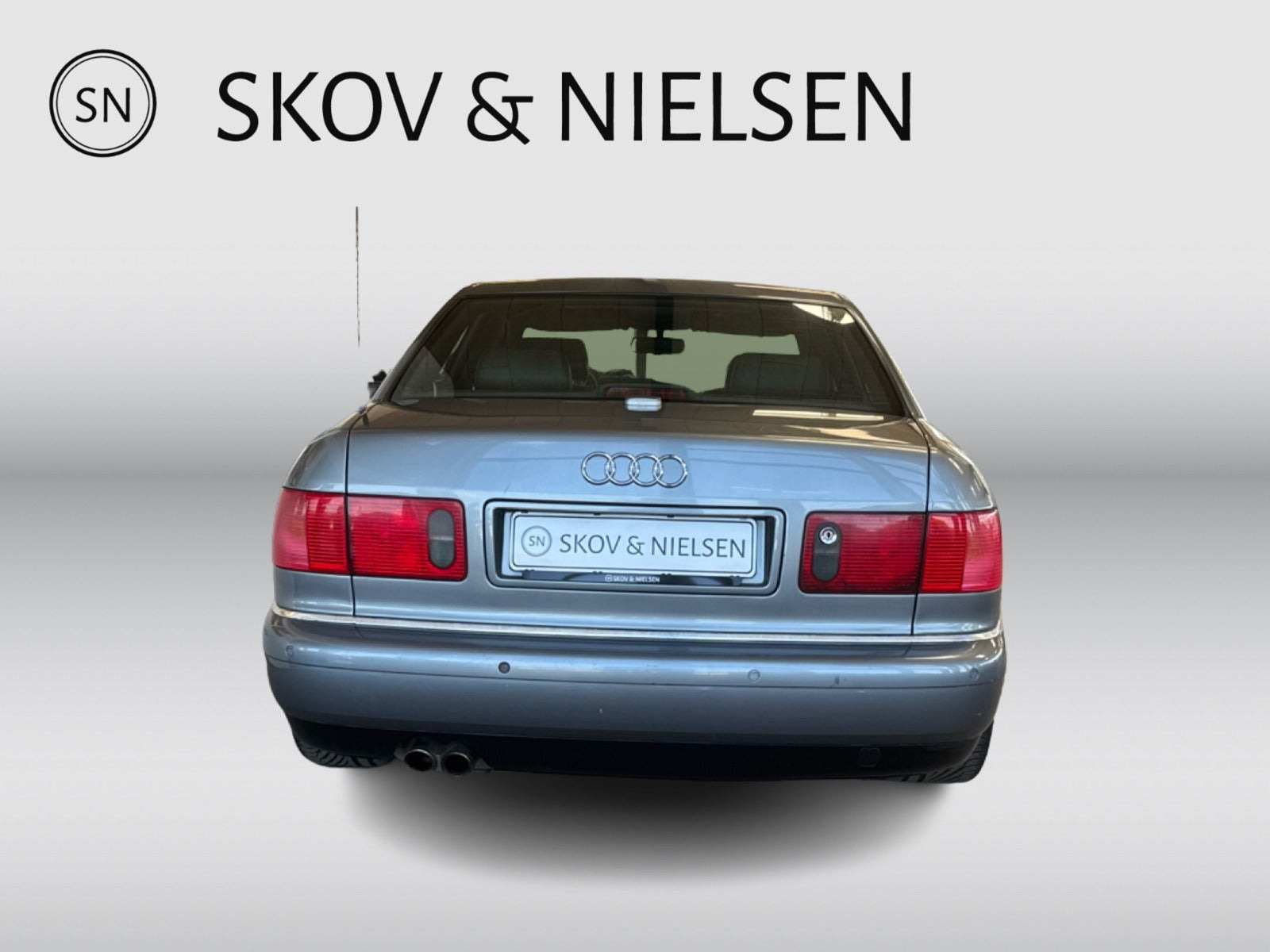 undefined Audi S8 fra 2001