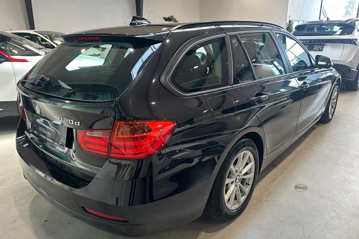 Sort BMW 320d fra 2013